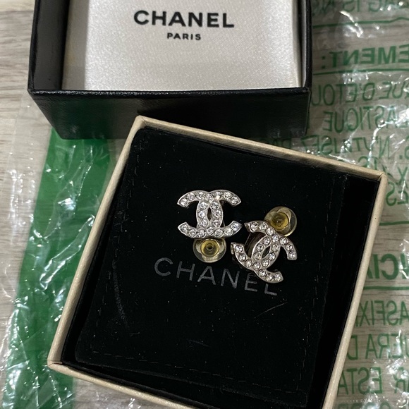 Chanel Silver Classic Crystal Studded Clip On Earrings - Picture 5 of 10